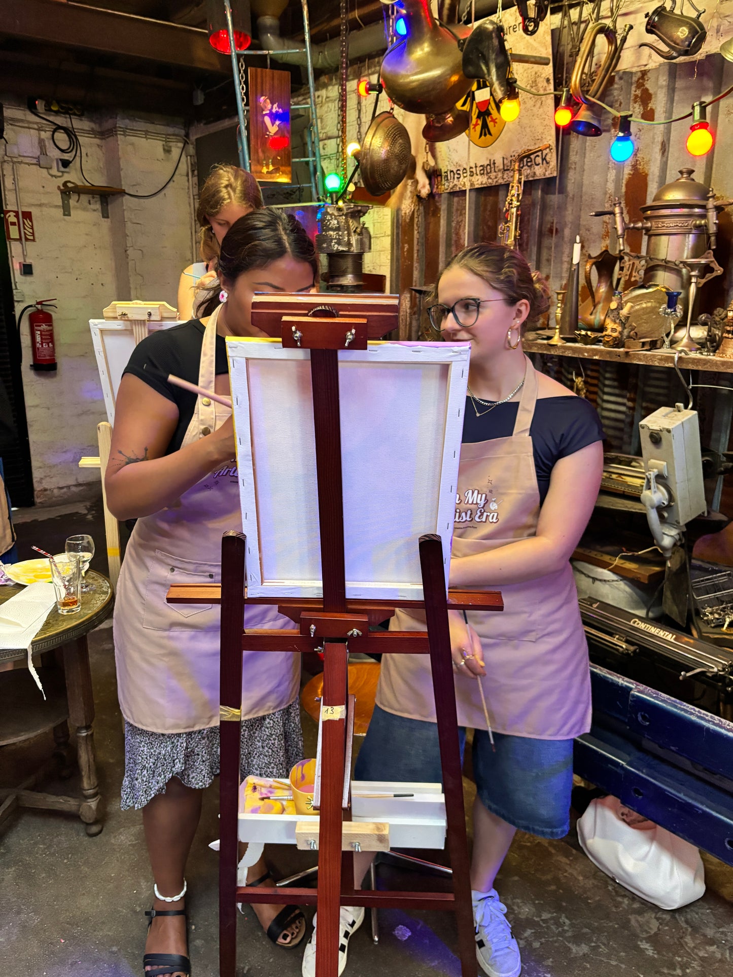 Wine & Paint - 20.09.2025 | 17:30 - 20:00 | Herbstgruß aus dem Himalaya | Baustelle_hl